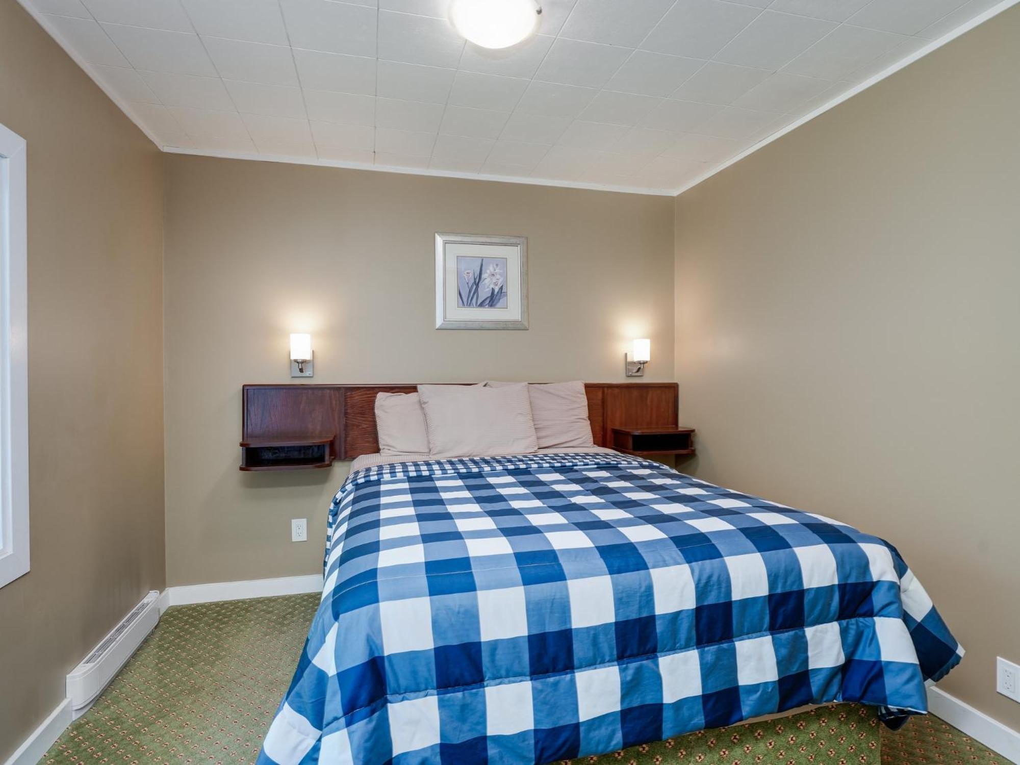 Malahat Bungalows Motel エクステリア 写真